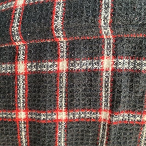 Red Ale by Alesbury Button up Shirt - Picture 4 of 7